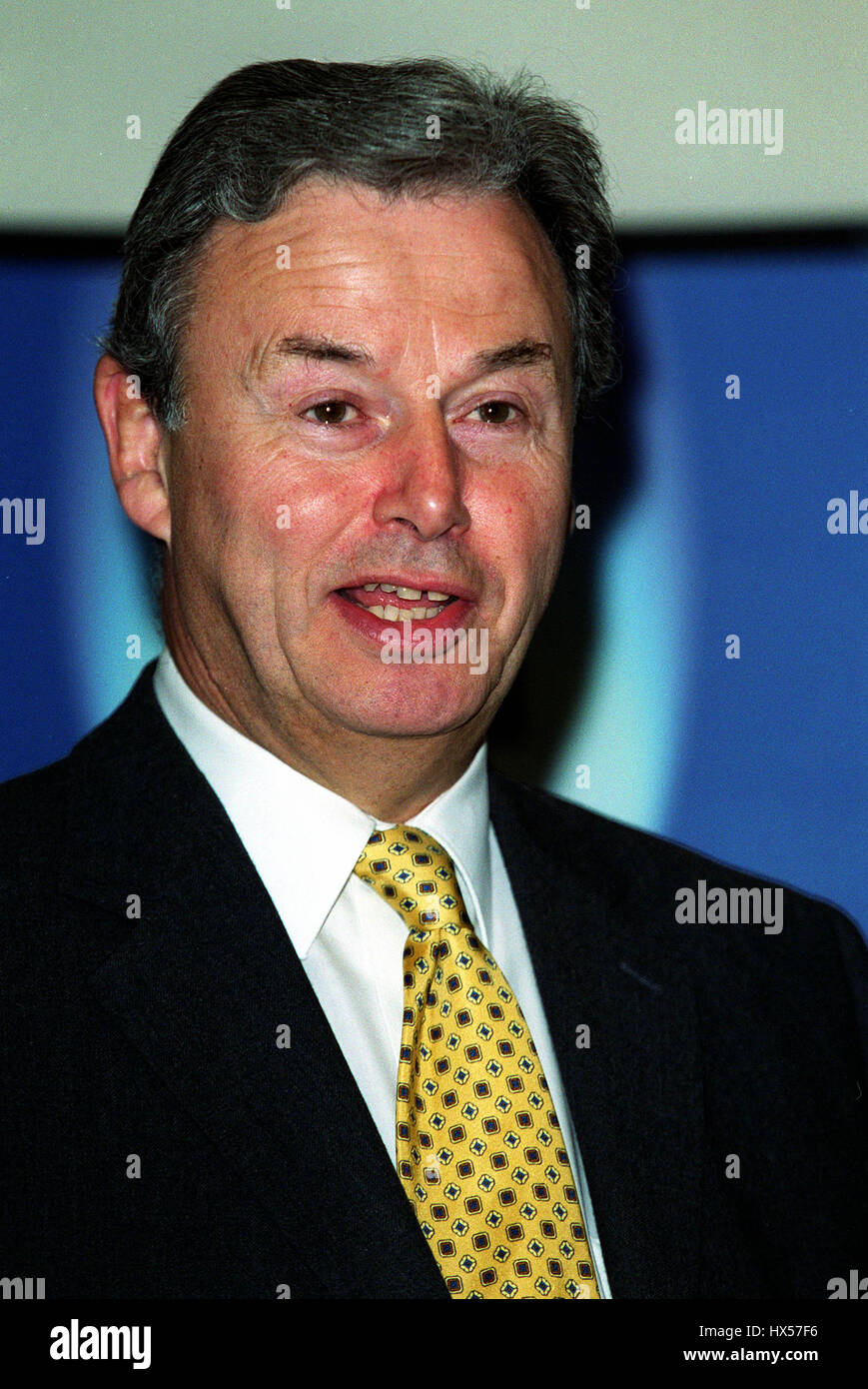 SIR CLIVE THOMPSON PRESIDENT OF CBI 22 March 2000 Stock Photo