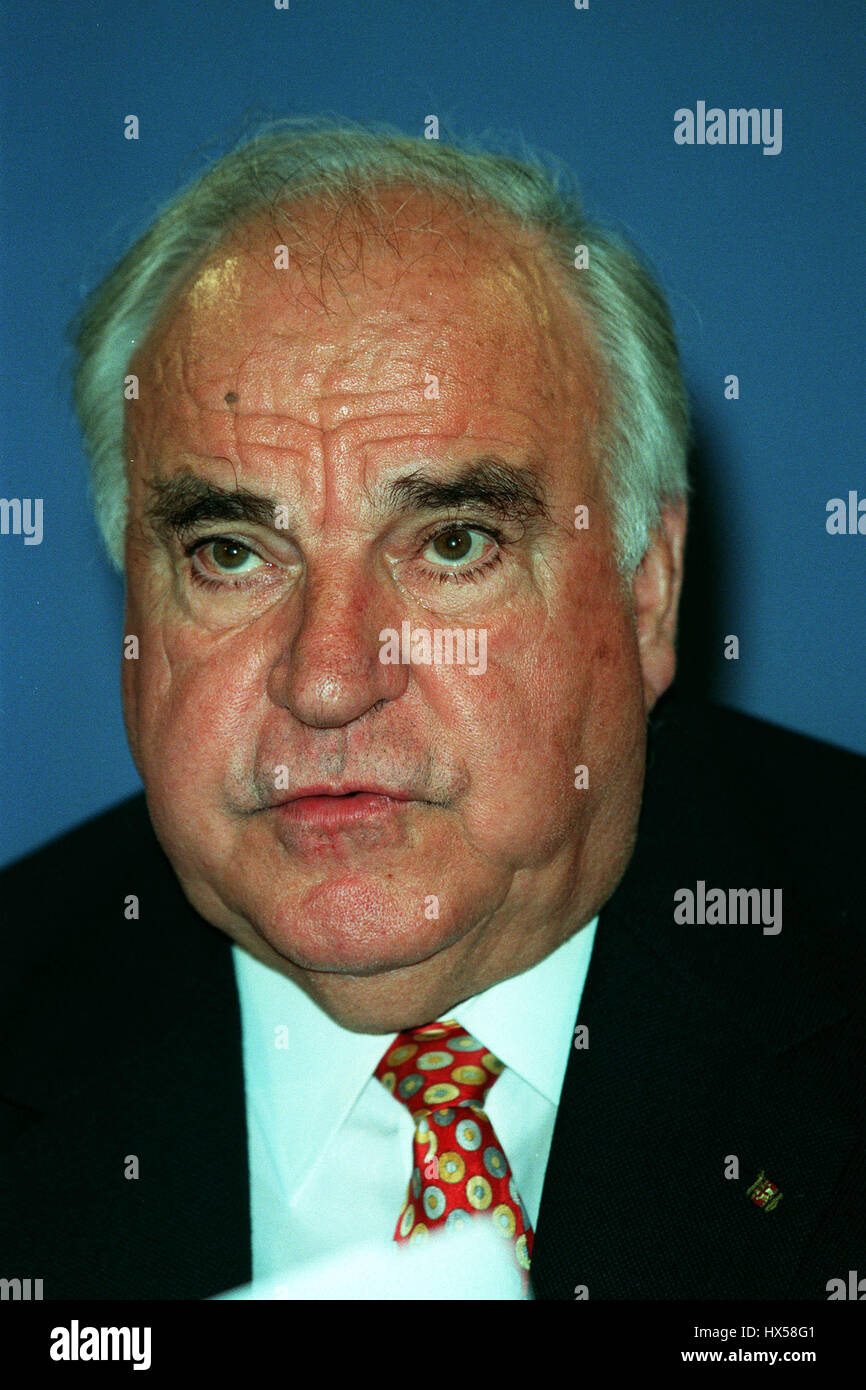 Helmut kohl 1998 hi-res stock photography and images - Alamy