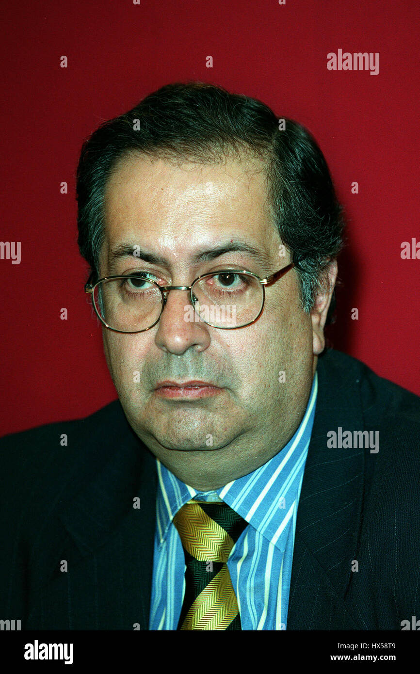 JAIME GAMMA FOREIGN MINISTER OF PORTUGAL 07 April 1998 Stock Photo Alamy