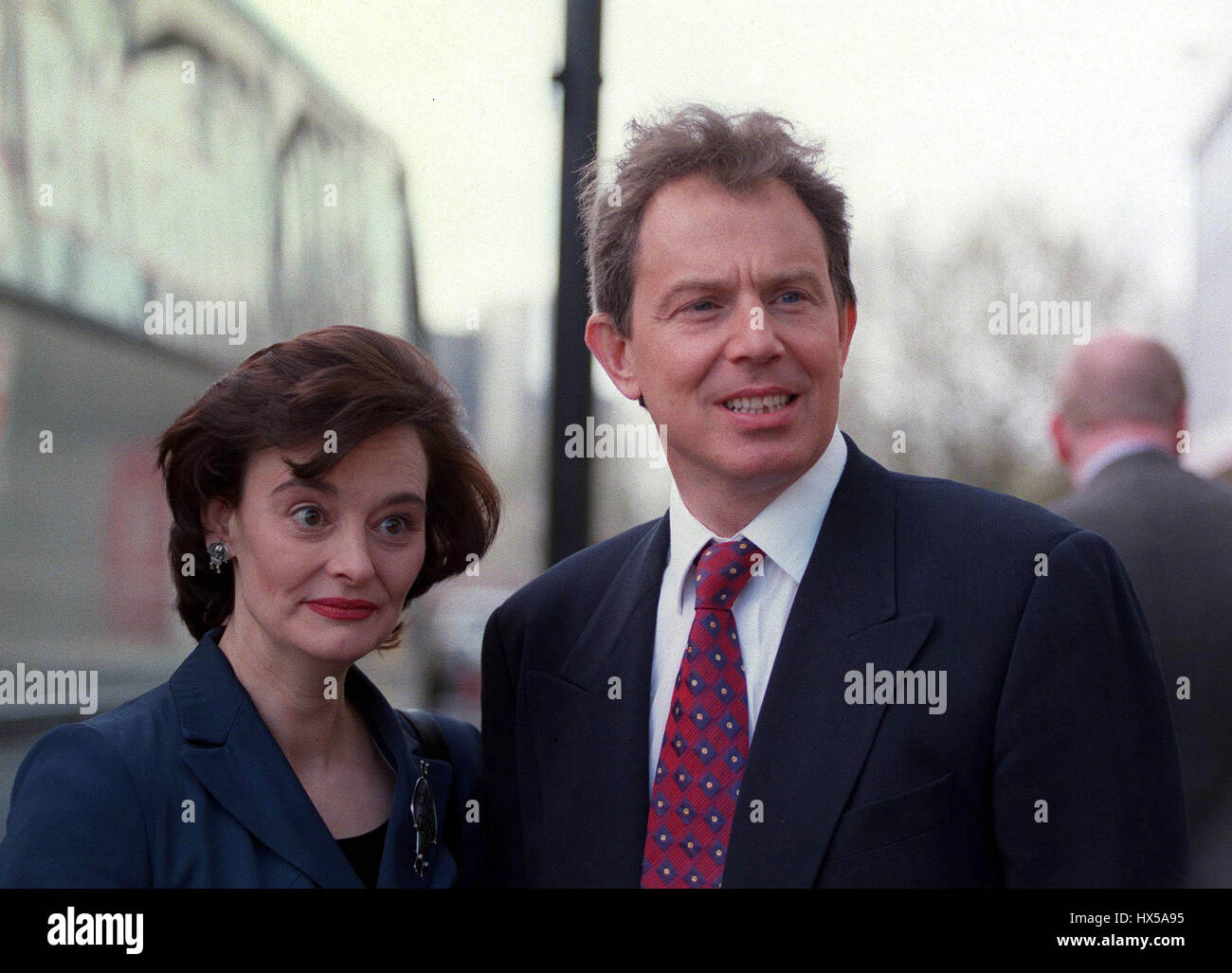 TONY & CHERIE BLAIR LABOUR PARTY LEADER & WIFE 22 April 1997 Stock Photo