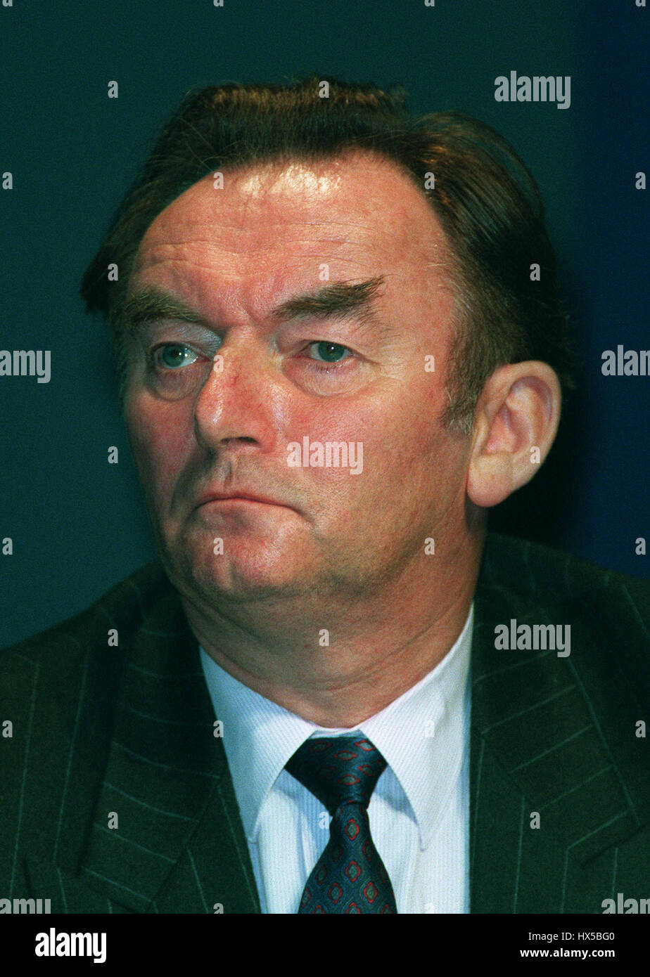 PADRAIG FLYNN COMMISSION OF THE E.C. 16 November 1994 Stock Photo Alamy