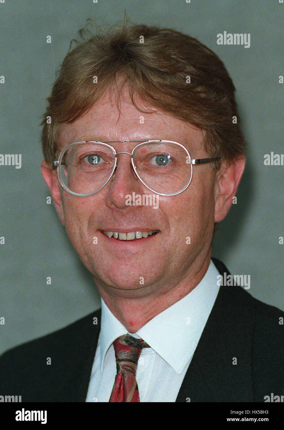 ROGER BERRY MP LABOUR PARTY KINGSWOOD 01 November 1994 Stock Photo - Alamy