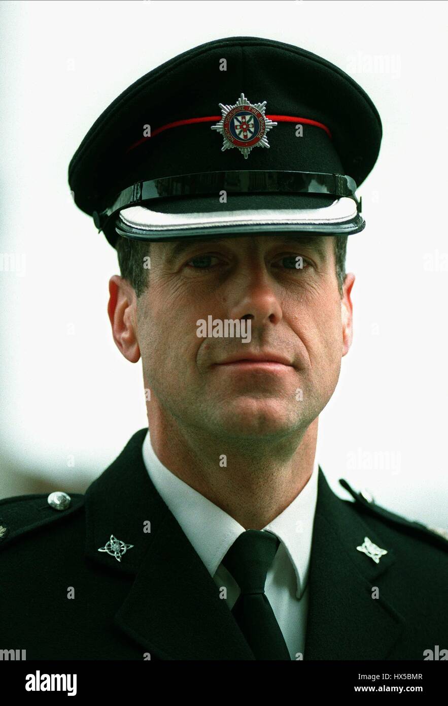 DIV. OFFICER ALAN SOMERS N. YORKS FIRE SERVICE 06 May 1994 Stock Photo