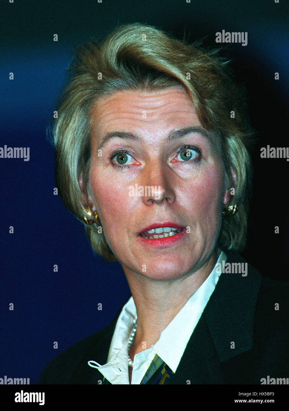 Health secretary virginia bottomley hi-res stock photography and images ...