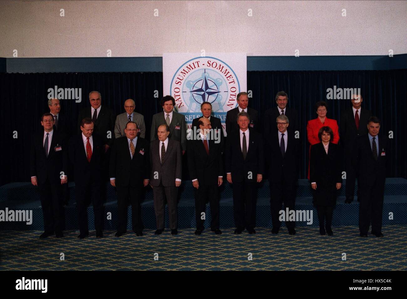 N.A.T.O. HEADS OF STATE FAMILY PICTURE 10.01.1994 12 January 1994 Stock Photo