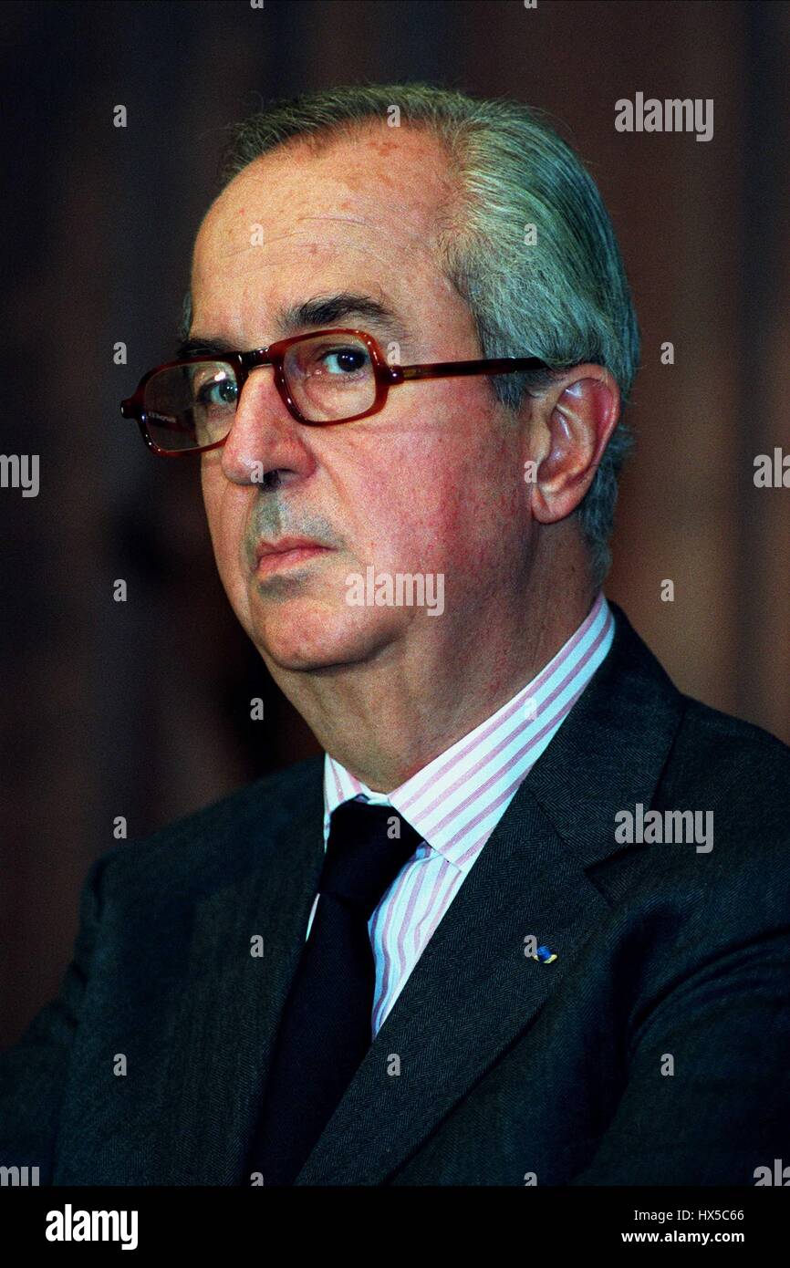 EDOUARD BALLADUR PRIME MINISTER OF FRANCE 14 December 1993 Stock Photo