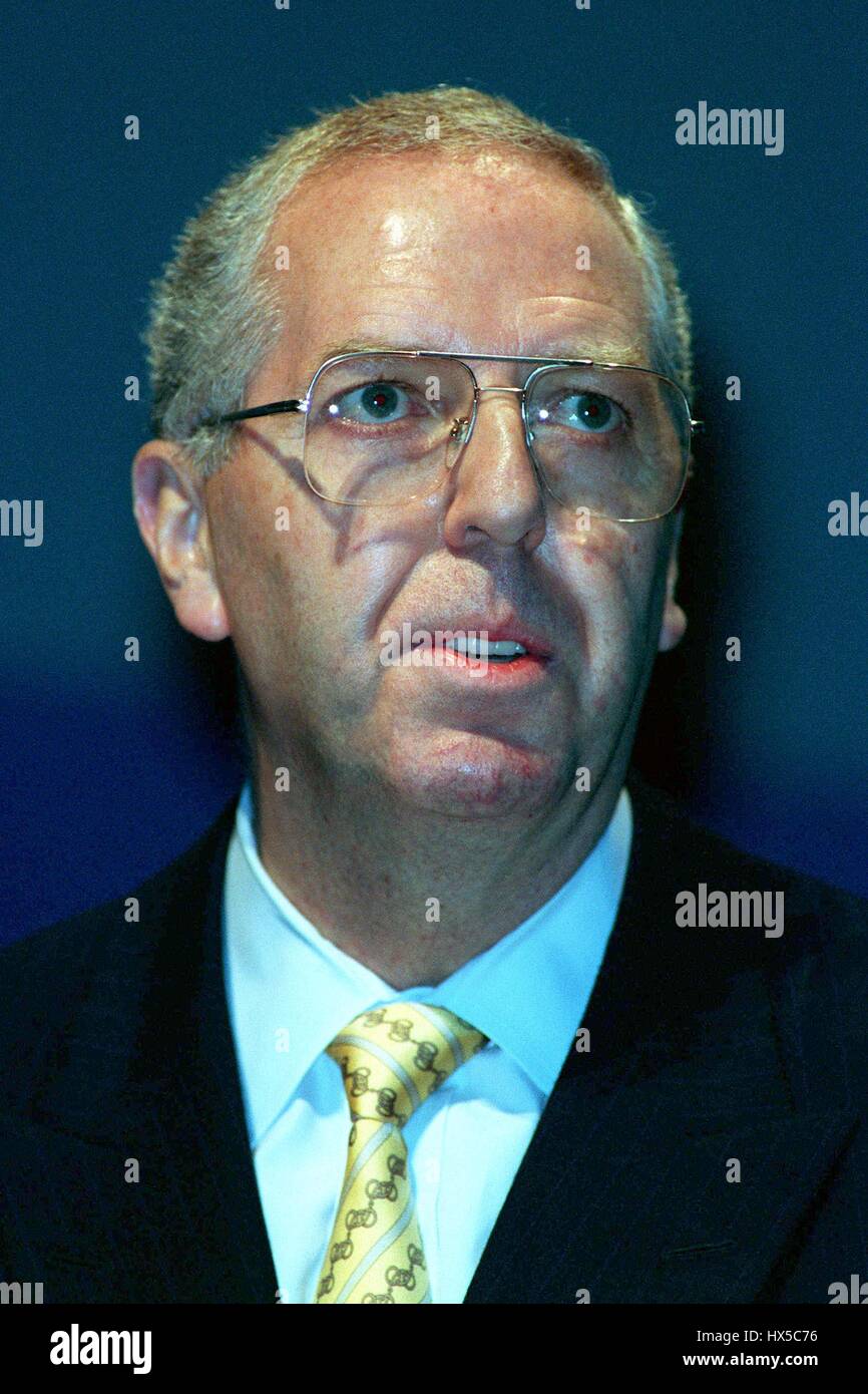 IAN MARTIN GROUP M.D. GRAND METROPOLITAN 06 December 1993 Stock Photo