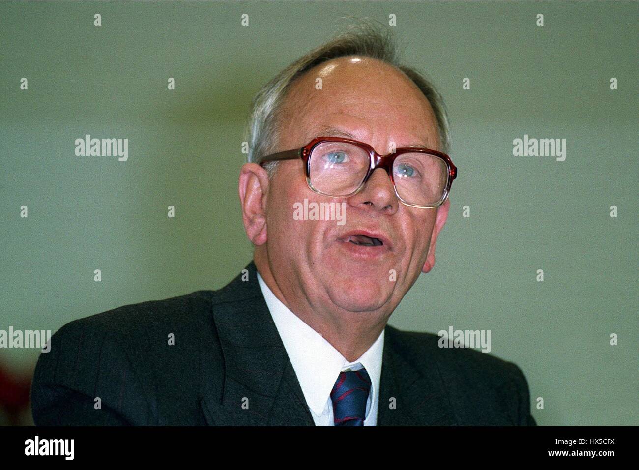 JOHN EVANS MP LABOUR PARTY ST. HELENS NORTH 06 December 1991 Stock