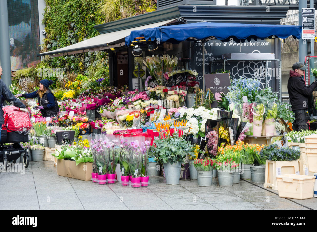 A flower stall at Shepherds Bush in London Stock Photo Alamy