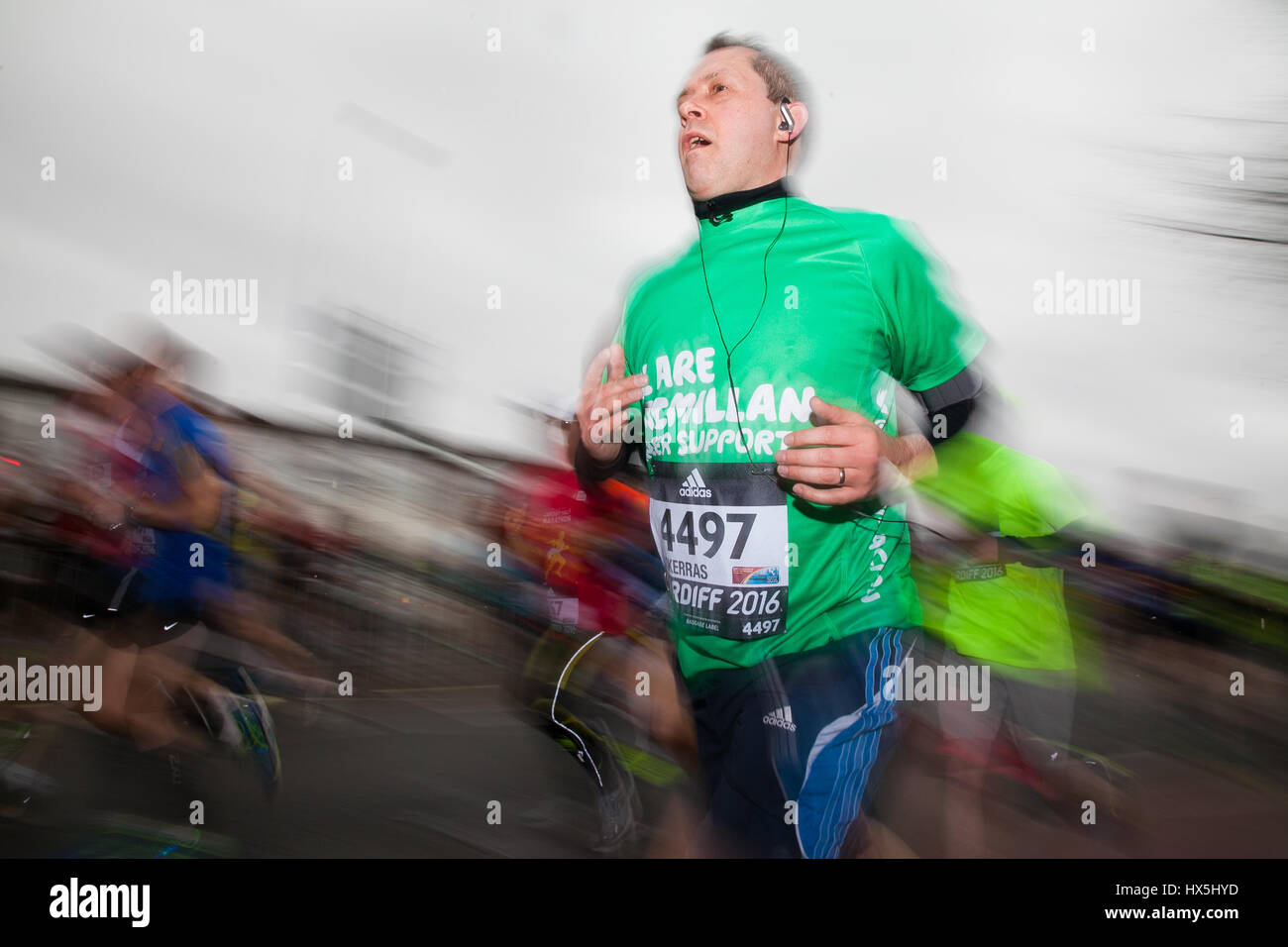 People take part in The World Half Marathon, Cardiff, UK, 26th March 2016 Stock Photo