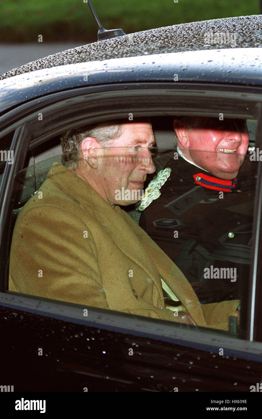 PRINCE CHARLES PRINCE OF WALES 27 November 2001 OLDHAM MANCHESTER ENGLAND Stock Photo