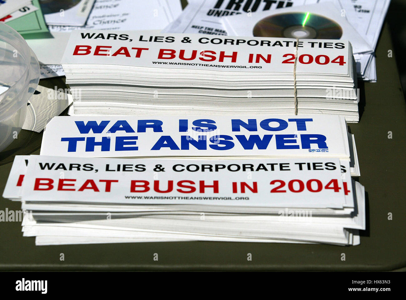 GEORGE W. BUSH CAR BUMPER STICKERS 20 March 2004 HOLLYWOOD LOS ANGELES USA Stock Photo