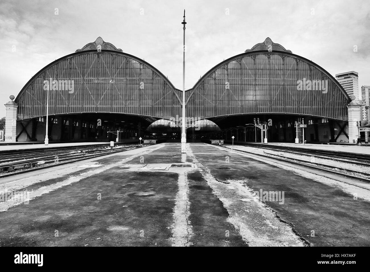Estacion retiro buenos aires argentina hires stock photography and