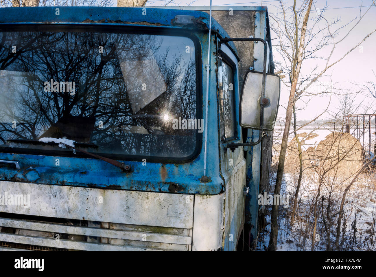 Close up front lorry hi-res stock photography and images - Alamy