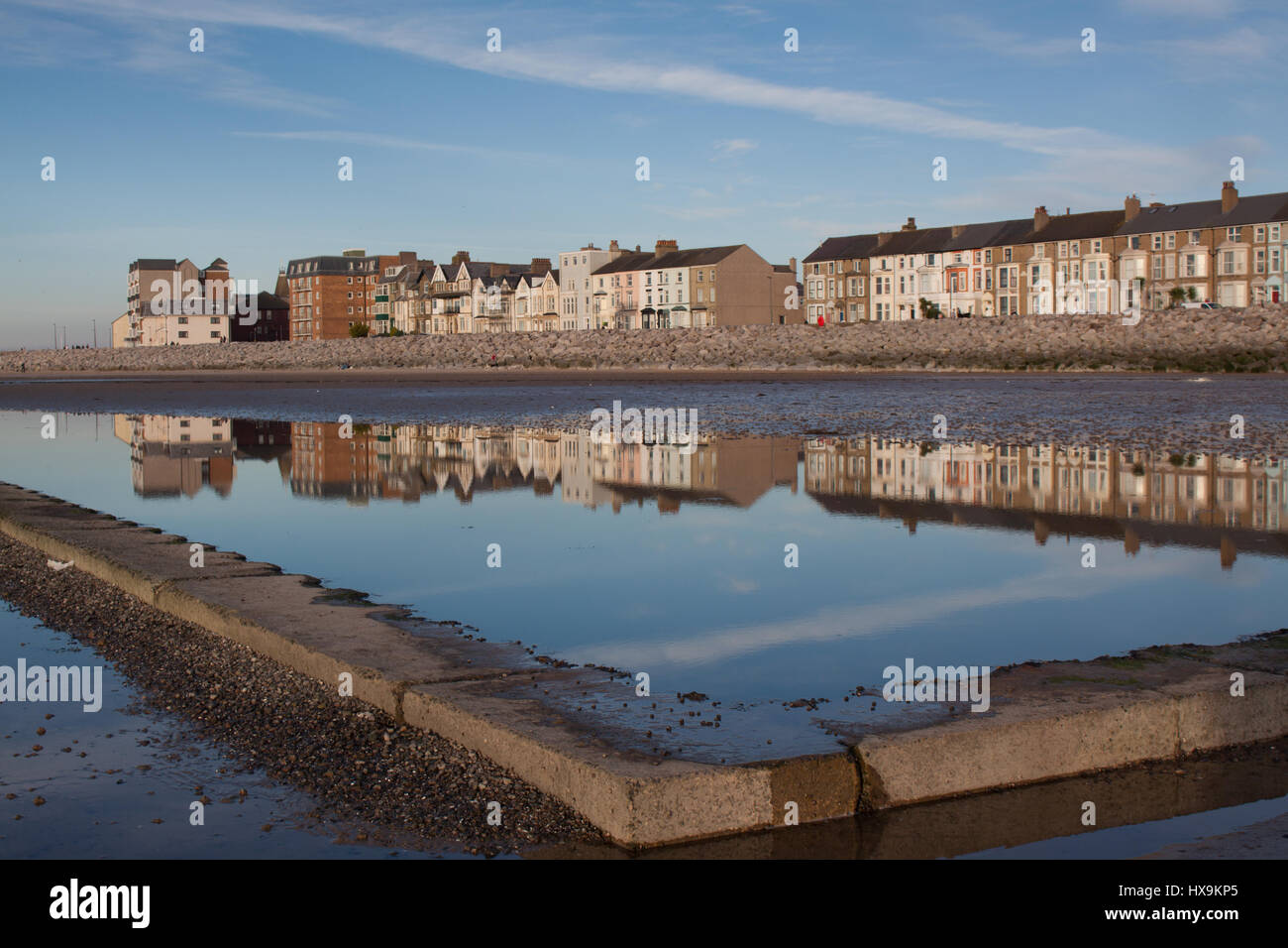 Sandylands Promenade, Heysham, Lancashire, United Kingdom. 25th Mar