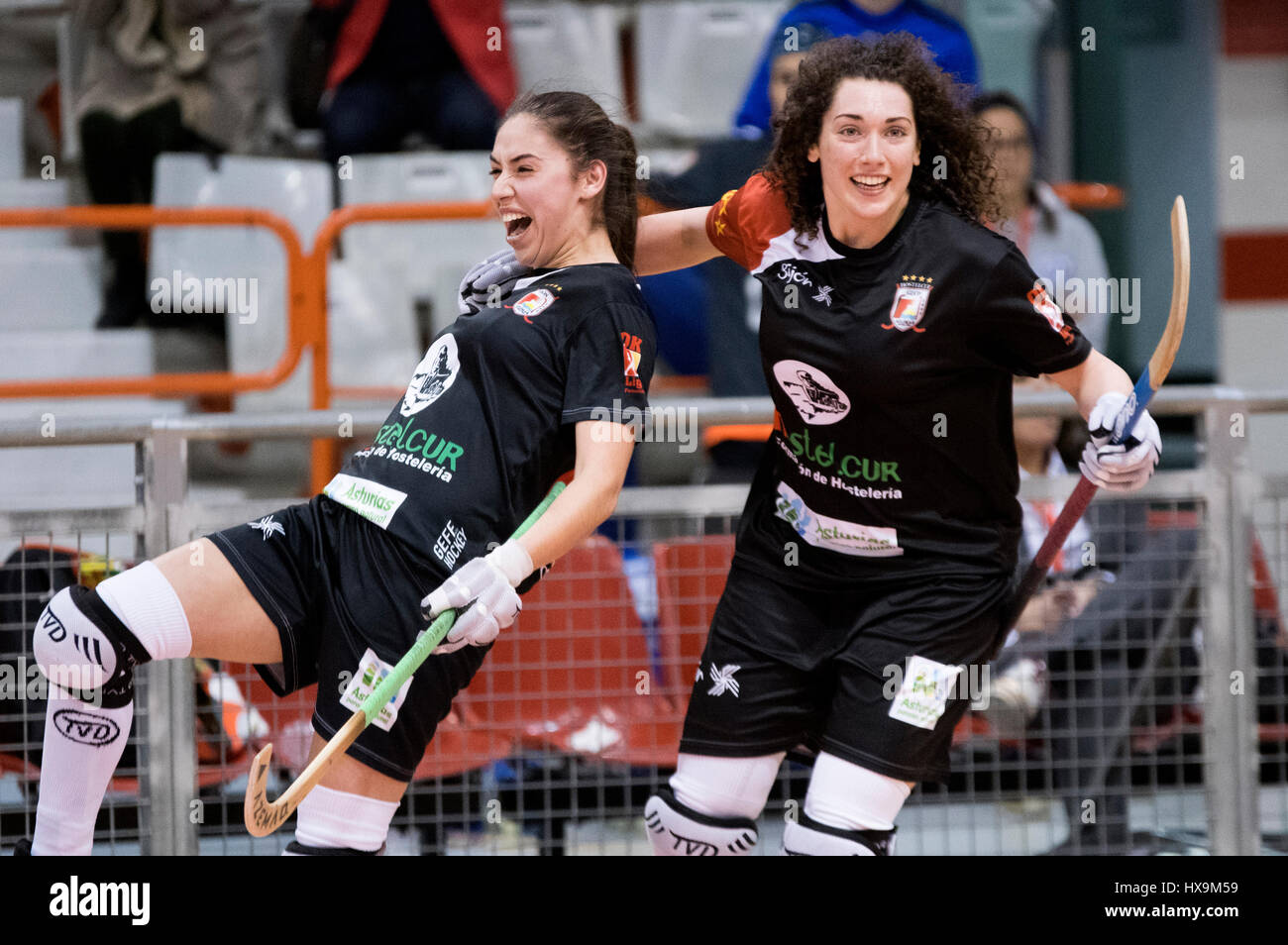 Gijon, Spain. 25th March, 2017. Marta Gonzalez Piquero (Gijon HC) celebrates the golden goal of her team with Anna Casarramona (Gijon HC) during the rink hockey match of FSemifinal of CERS Final Four Female Euroleague Cup between SL Benfica and Hostelcur Gijon HC at Sports Center on March 24, 2016 in Gijon, Spain. ©David Gato/Alamy Live News Stock Photo