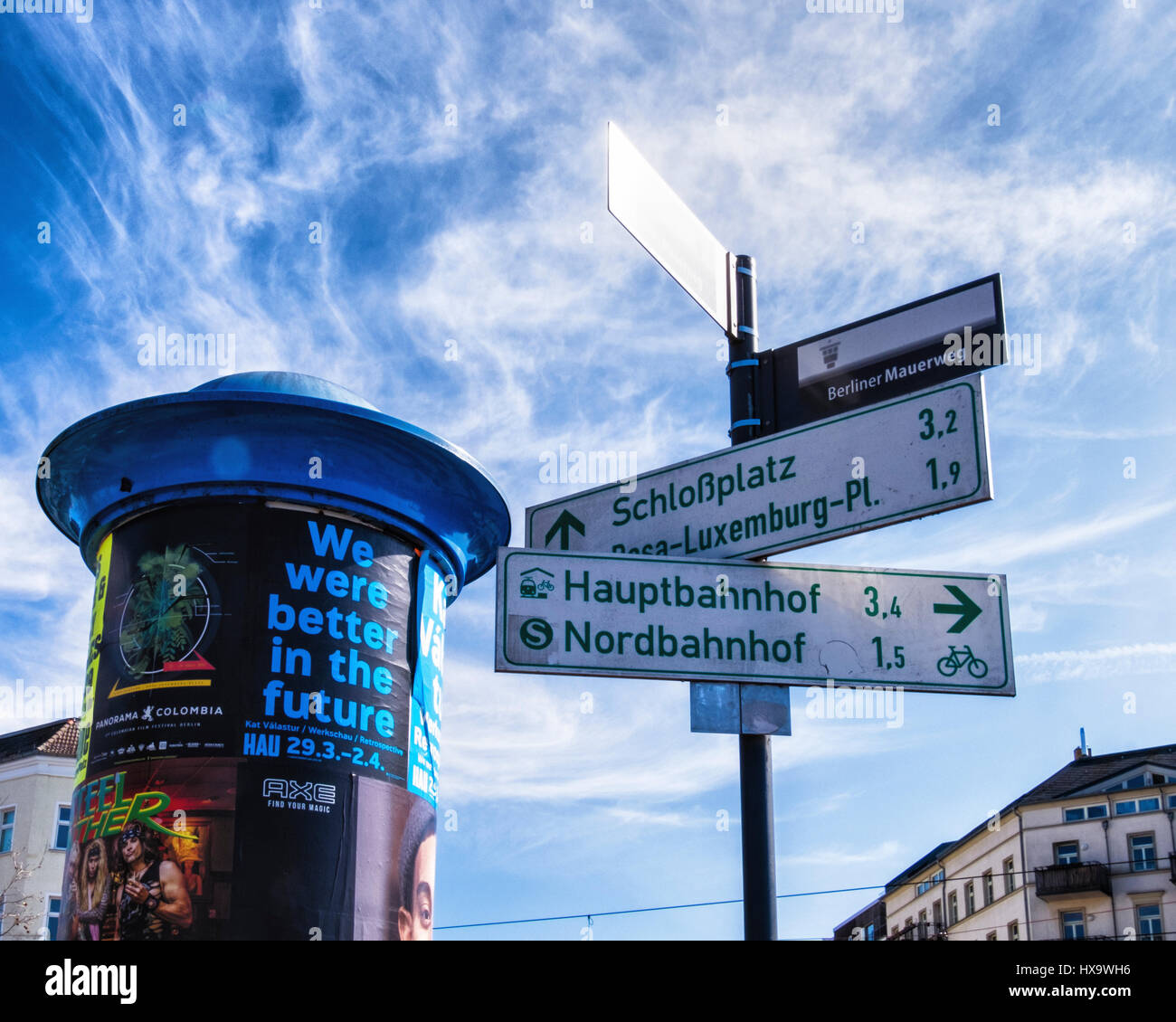 Mauer Park, Berlin, Germany, 26th March 2017. The Clocks moved forward today and Berliners ventured outdoors to enjoy the warm Spring sunshine in the City Parks. Eden Breitz/17�Թ����� Live News Stock Photo