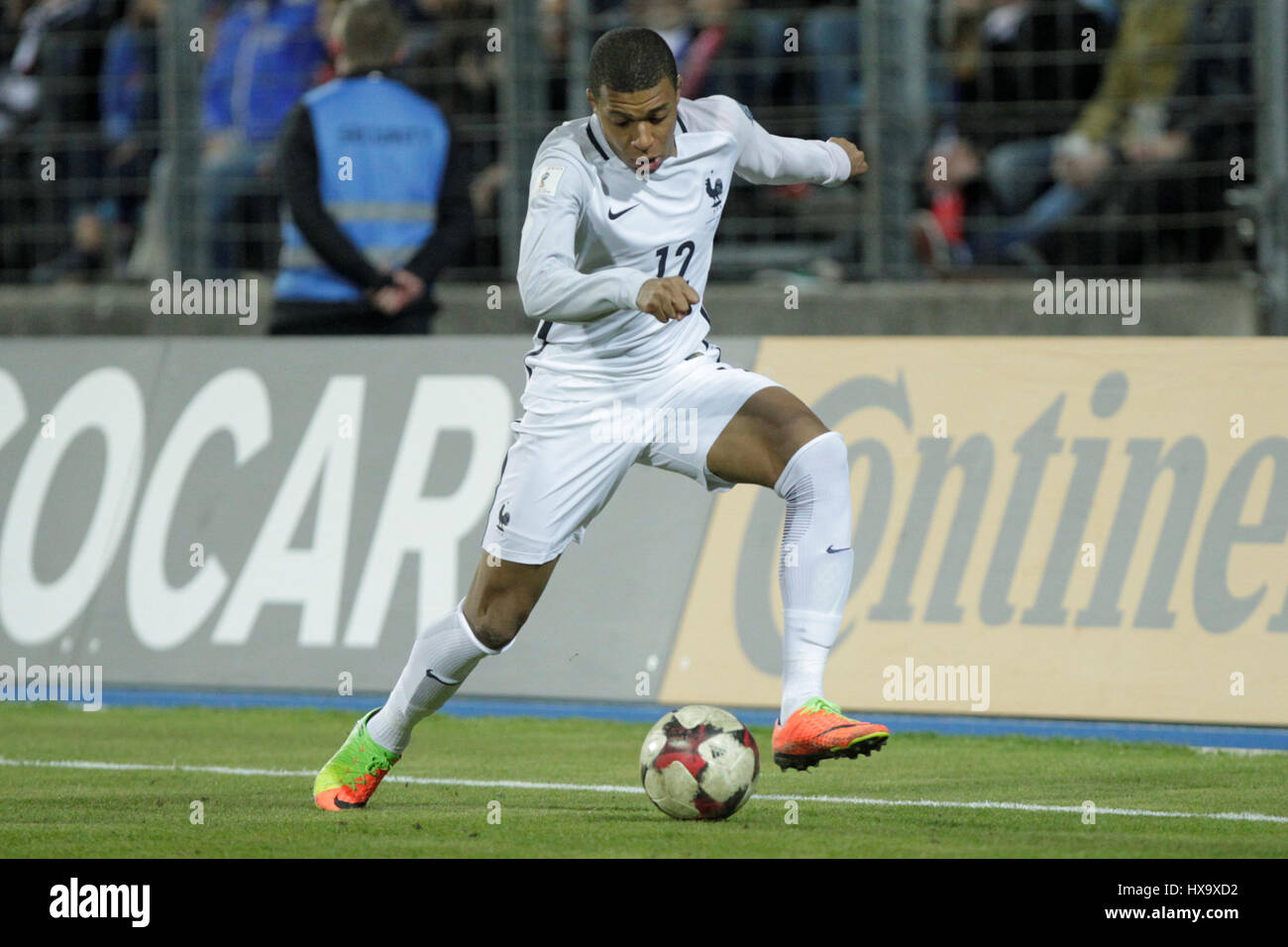On this Day in 2017, a young Kylian Mbappe made his debut for France in FIFA World Cup 2018 Qualifiers 🆚 Luxembourg coming on as a sub for Dimitri Payet. The rest