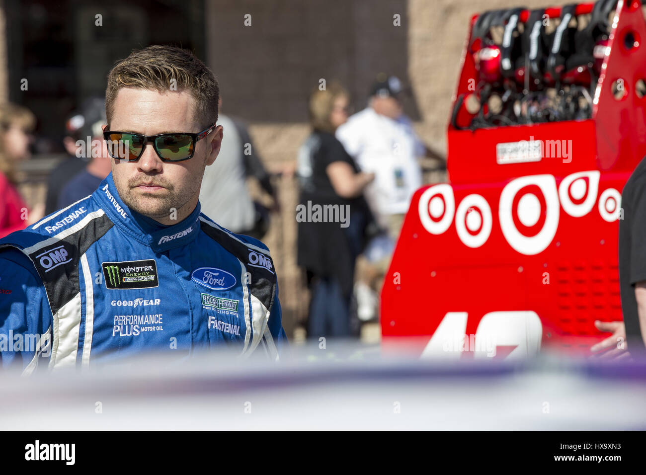 Fontana, California, USA. 24th Mar, 2017. March 24, 2017 - Fontana, California, USA: Ricky Stenhouse Jr. (17) hangs out on pit road prior to qualifying for the Auto Club 400 at Auto Club Speedway in Fontana, California. Credit: Jusitn R. Noe Asp Inc/ASP/ZUMA Wire/Alamy Live News Stock Photo