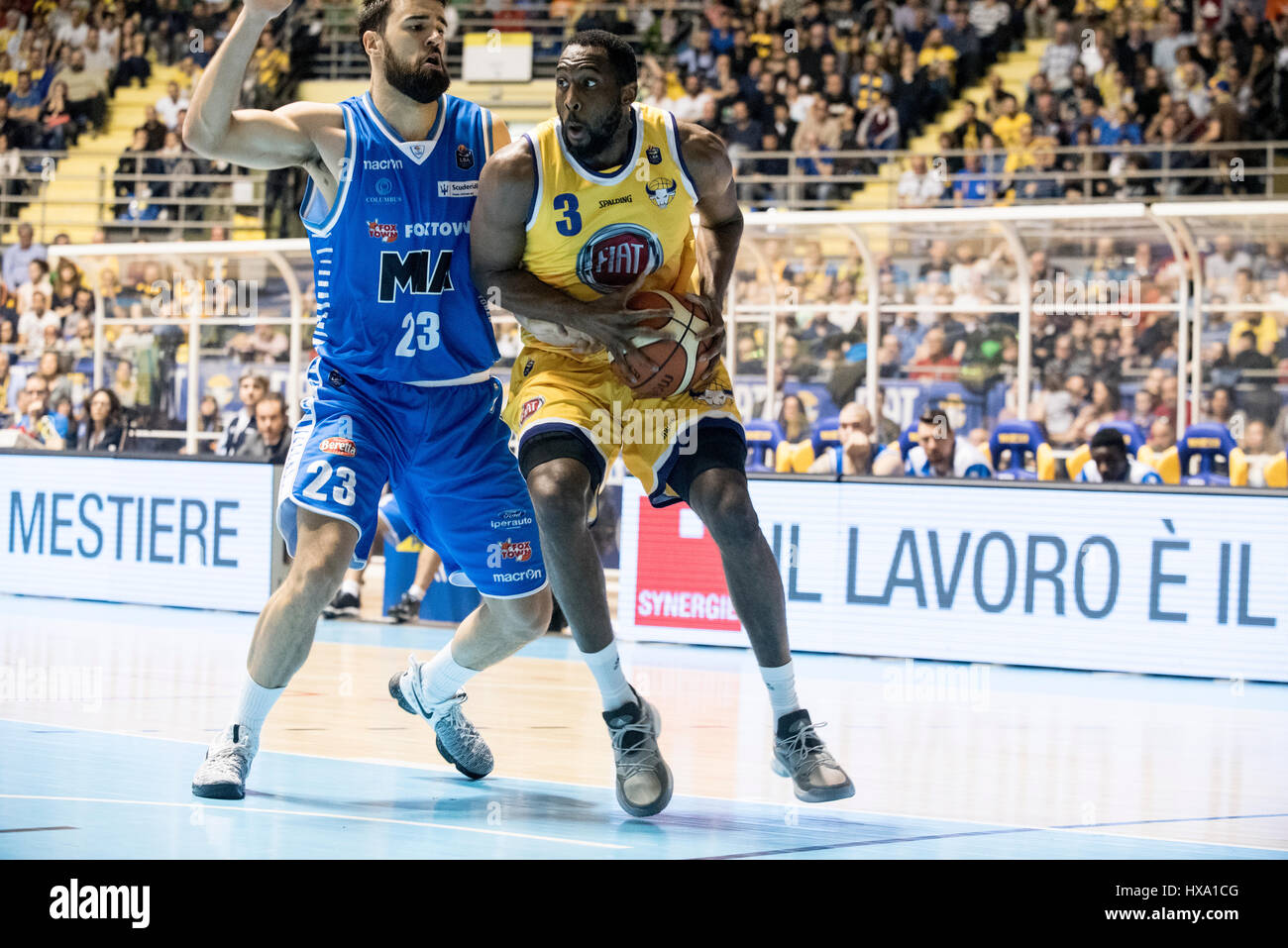 Giocatore di basket hi-res stock photography and images - Alamy