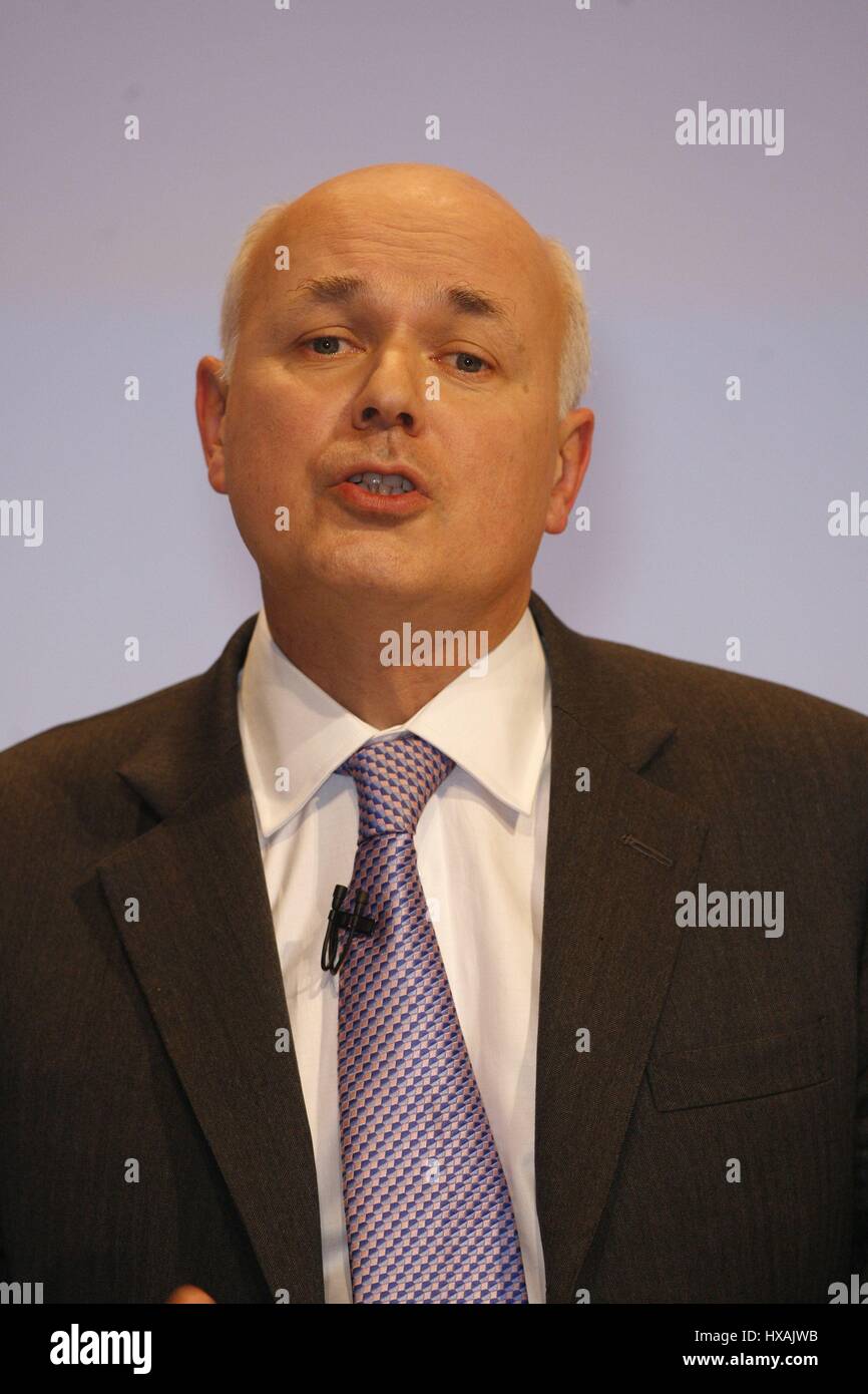 IAIN DUNCAN SMITH MP CHAIRMAN SOCIAL JUSTICE POLICY 02 October 2007 ... IAIN DUNCAN SMITH MP CHAIRMAN SOCIAL JUSTICE POLICY 02 October 2007 ...