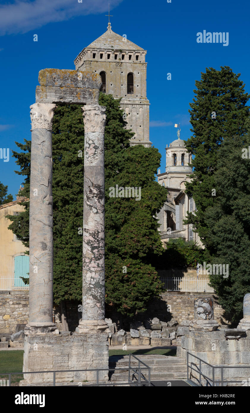 Antique roman building hi-res stock photography and images - Alamy