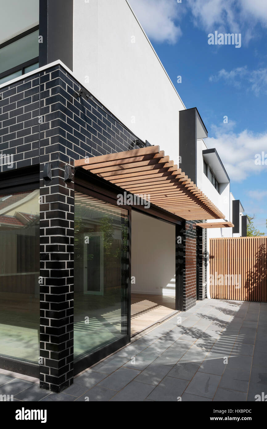 Rear apartment outdoor terrace/garden. Brighton East Apartment