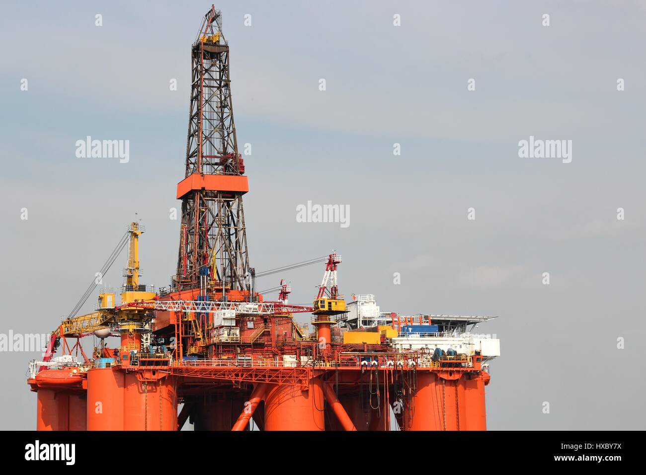 semi-submersible drilling rig Stock Photo