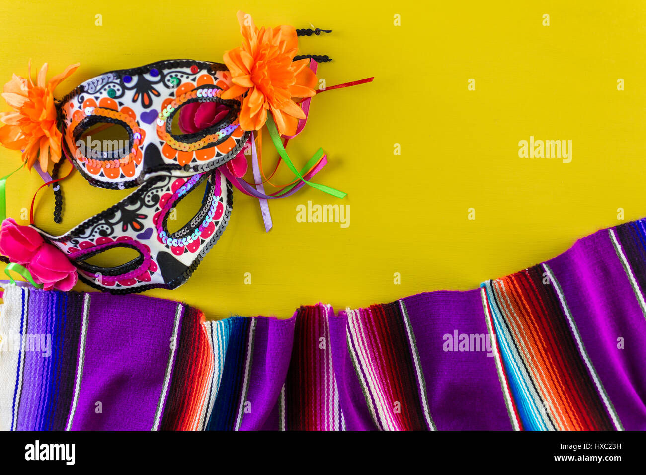 Sugar skull mask with flowers for Day of the Dead Stock Photo - Alamy