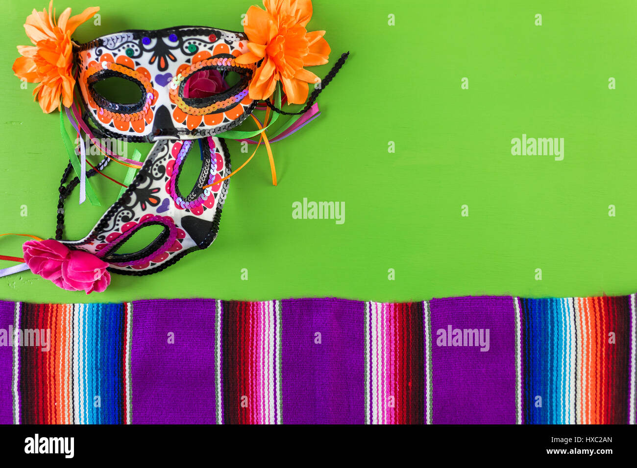 Sugar skull mask with flowers for Day of the Dead Stock Photo Alamy