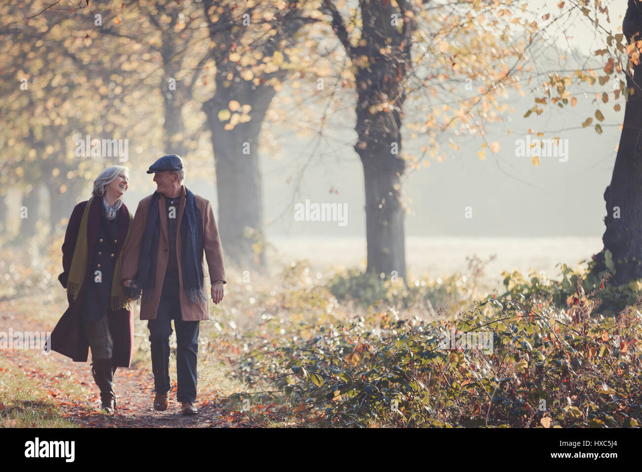 Couple senior autumn hi-res stock photography and images - Alamy