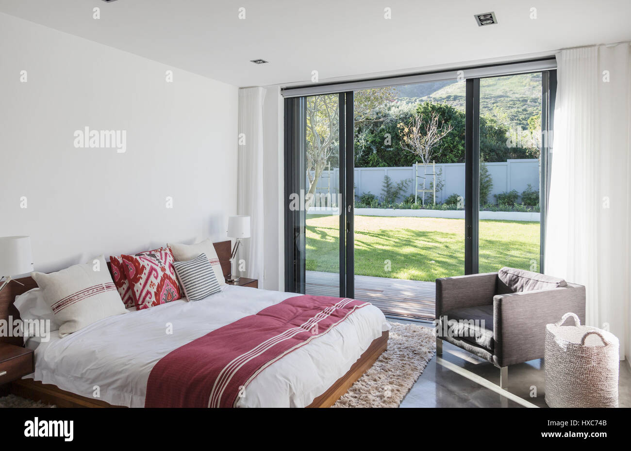 Patio doors garden hires stock photography and images Alamy