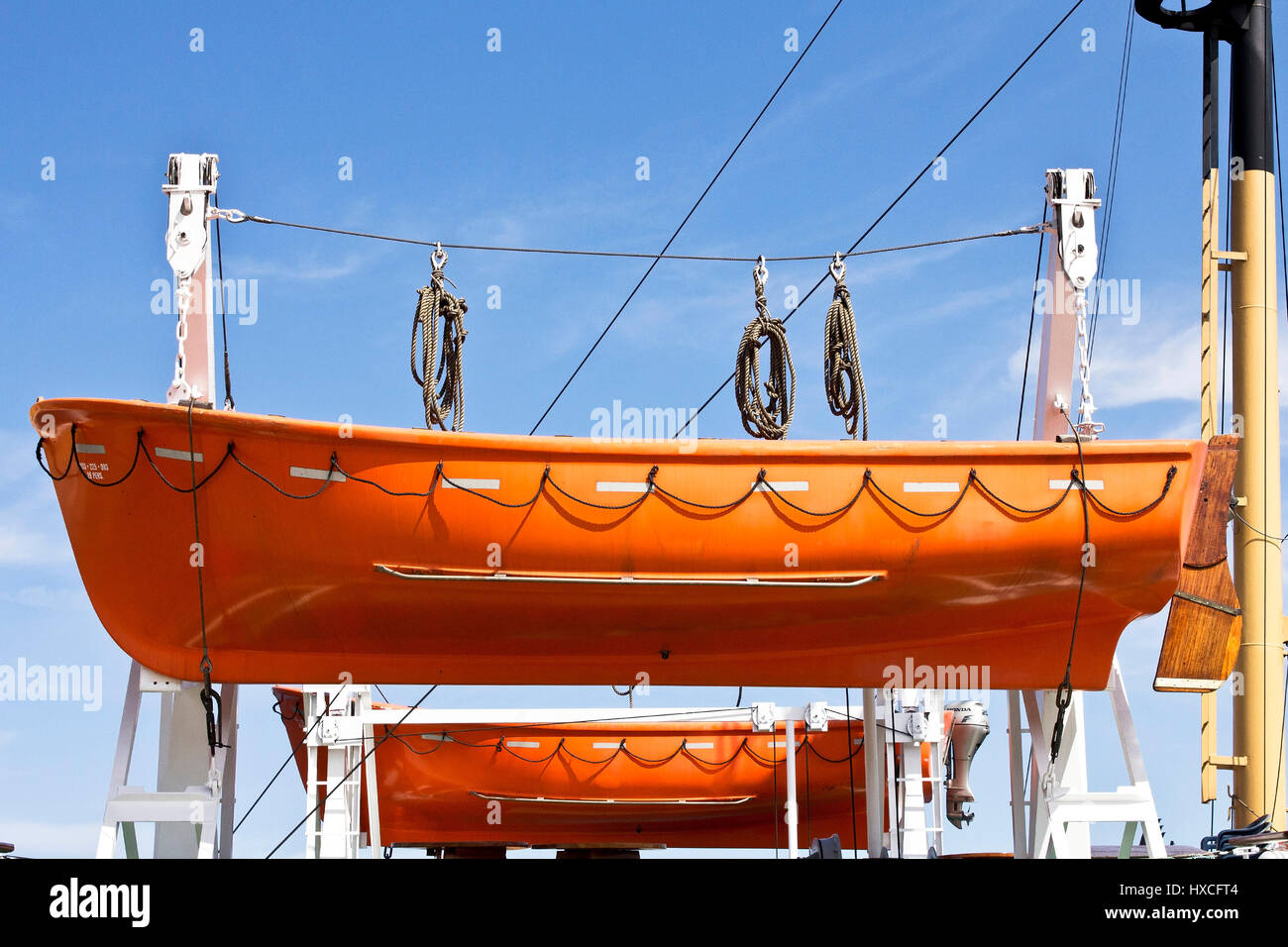 Lifeboats on a ship in the harbour, Lifeboats on a ship in the harbour |, Rettungsboote auf einem Schiff im Hafen |Lifeboats on a ship in the harbor| Stock Photo