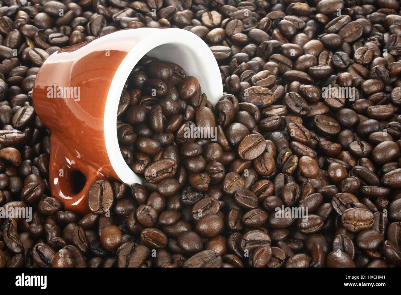 Можно ли отравиться кофе. Смертельная доза кофеина. Смертельная доза кофе. Клиника отравления спиртом и его суррогатами. Брошюра про энергетики.