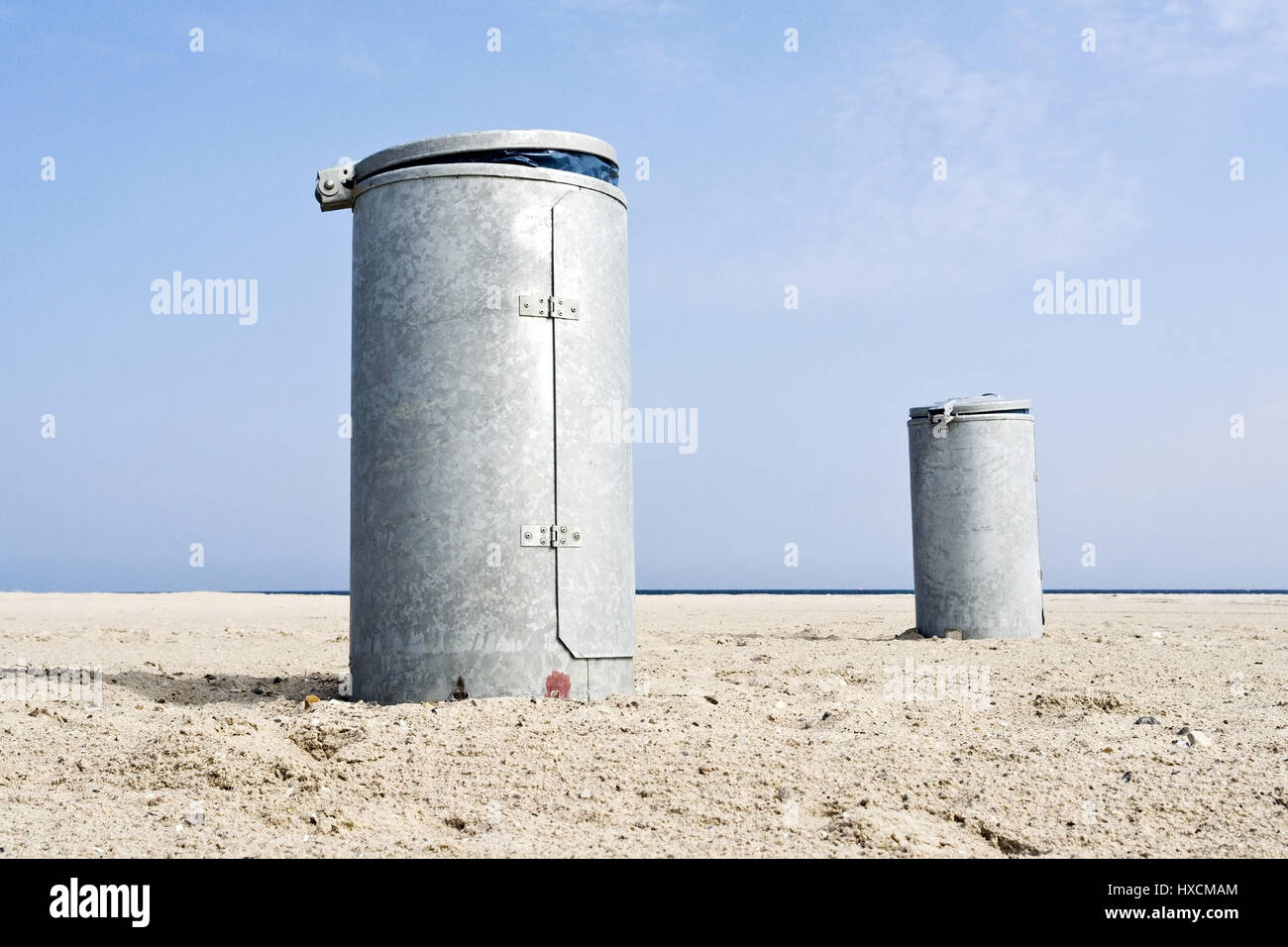 Garbage tonnes on the beach, Muelltonnen am Strand Stock Photo