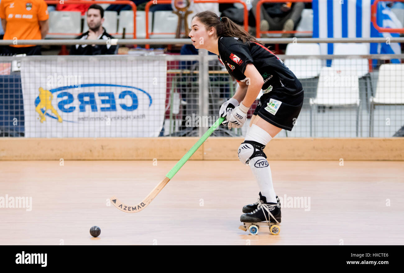 Gijon, Spain. 26th Mar, 2017. MArta Gonzalez Piquero (Gijon HC) in action during the rink hockey match of Final of CERS Final Female Euroleague Cup between Hostelcur Gijon HC and CP Voltegra at Sports Center on March 26, 2016 in Gijon, Spain. Credit: David Gato/Alamy Live News Stock Photo