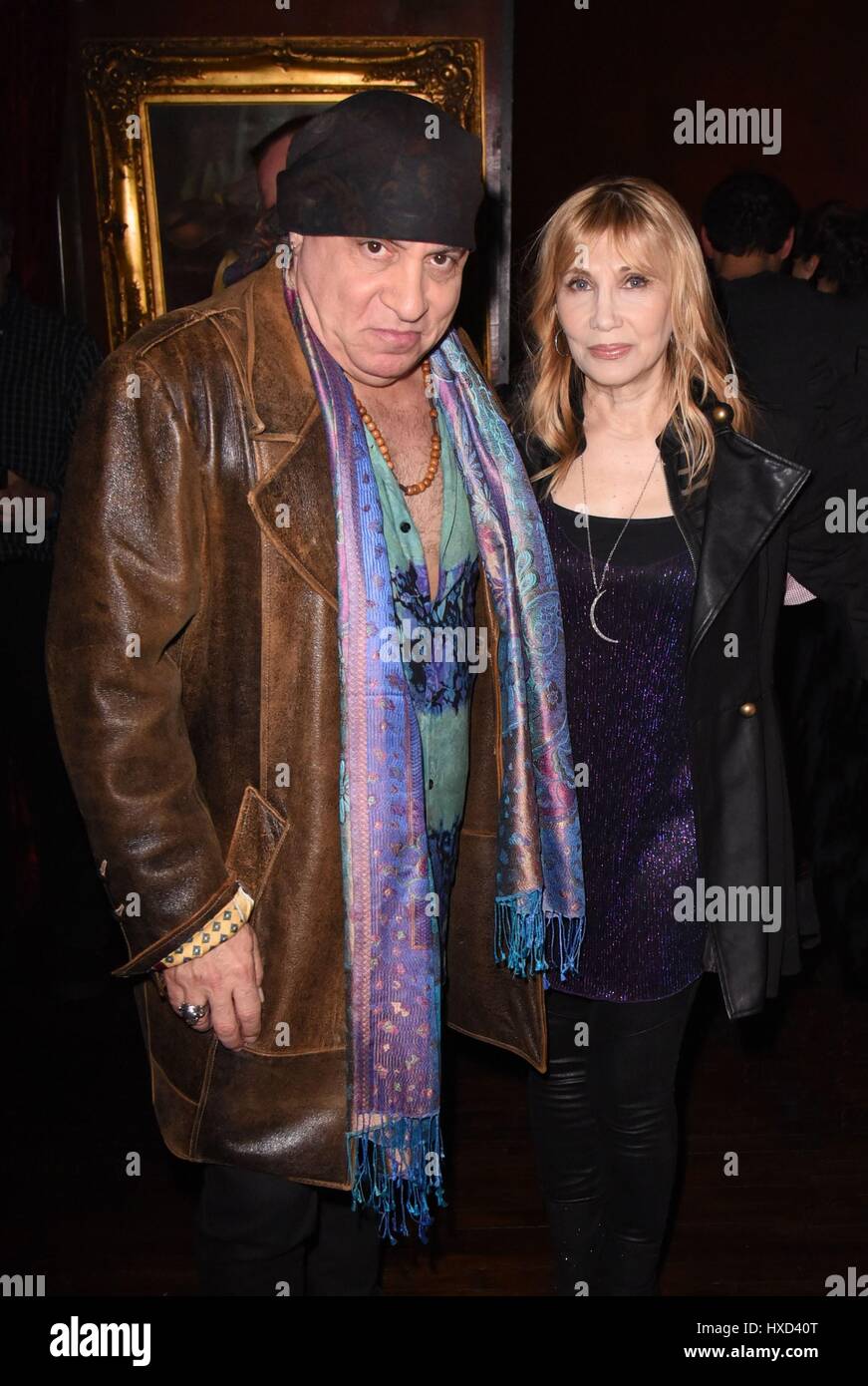 New York, NY, USA. 27th Mar, 2017. Little Steven Van Zandt, Maureen Van Zandt at arrivals for Micky Dolenz Private Party, The Cutting Room, New York, NY March 27, 2017. Credit: Derek Storm/Everett Collection/Alamy Live News Stock Photo