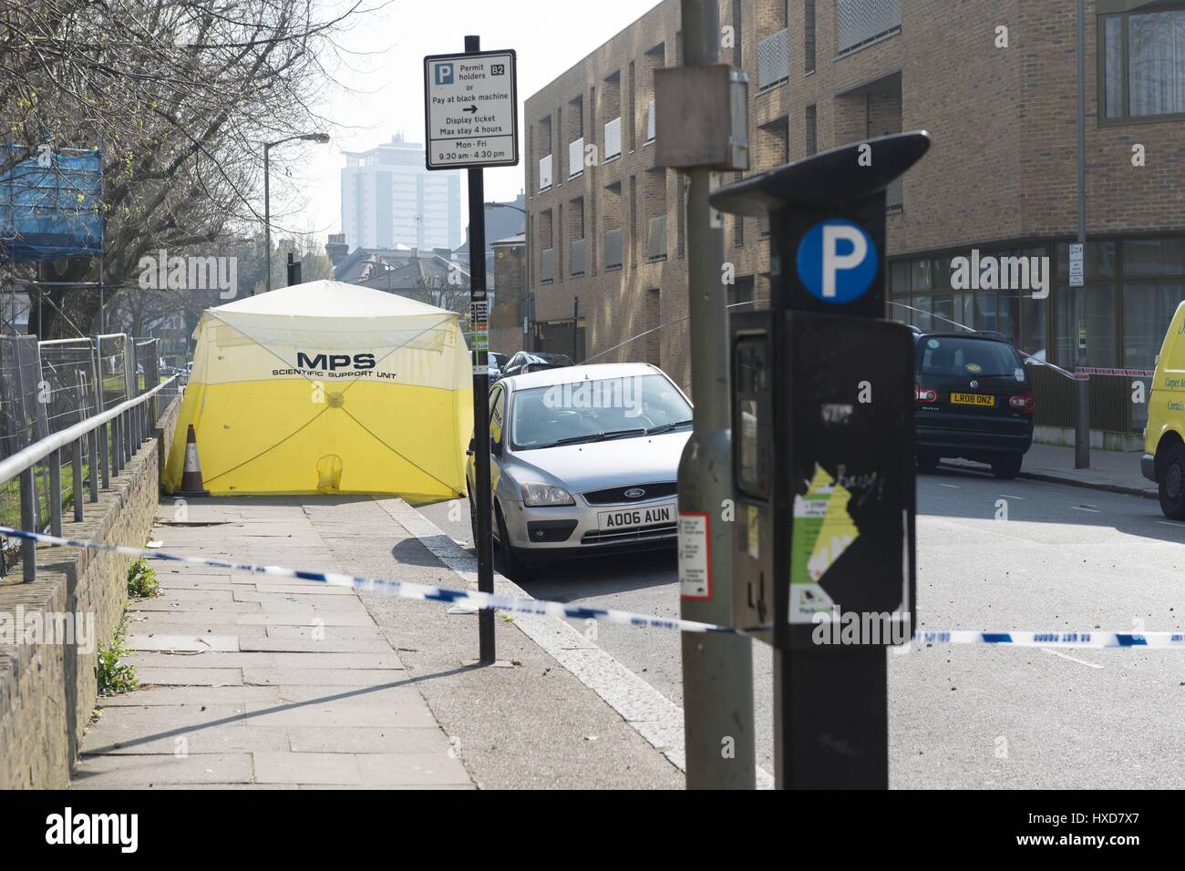 London, UK. 28th Mar, 2017. Police investigates a serious incident in