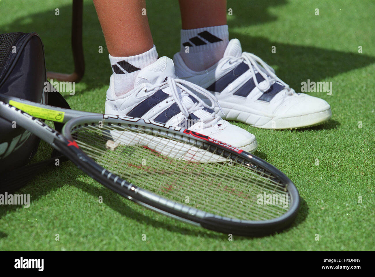 RACKET AND TENNIS SHOES WIMBLEDON 1999 22 June 1999 Stock Photo - Alamy
