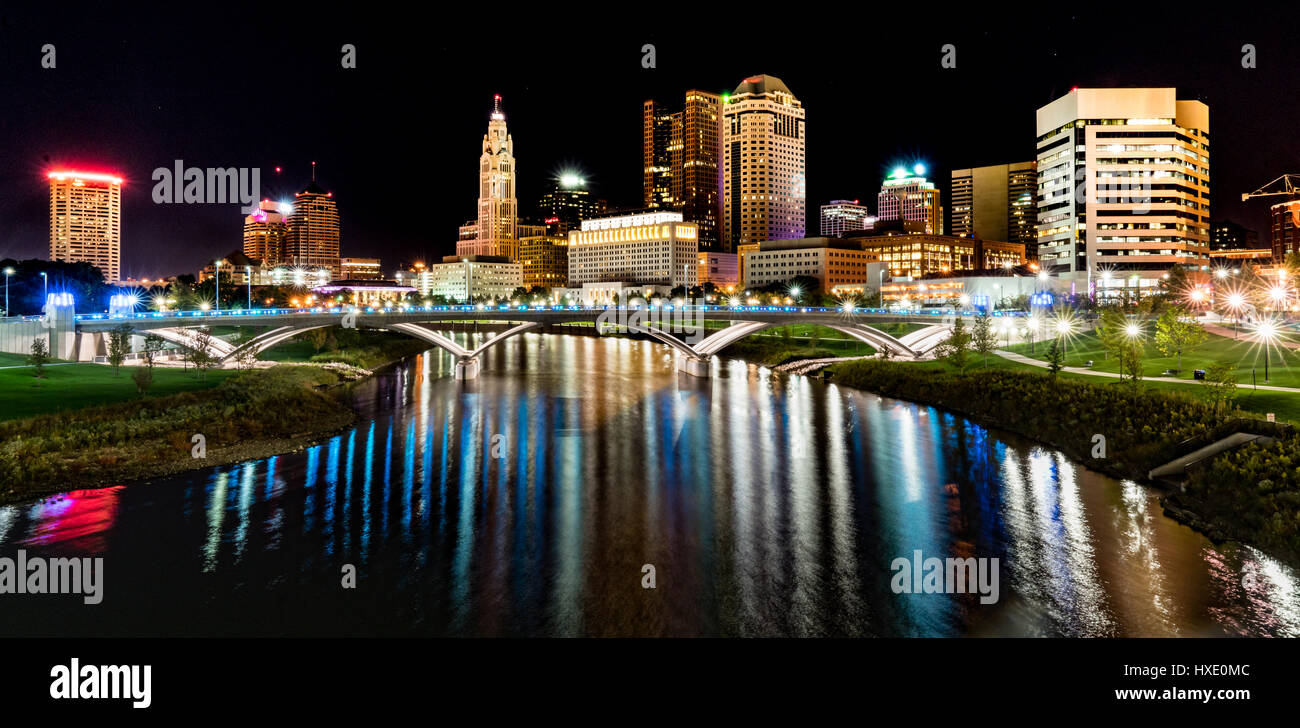 Columbus, Ohio night skyline from the the Main Street Bridge Stock Photo