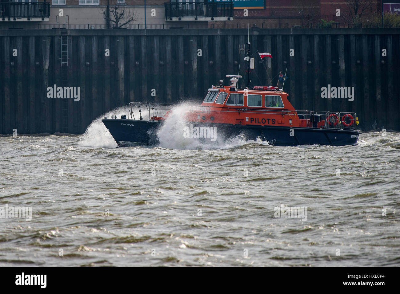 PLA Pilot Boat Cutter Patrol Pilotage Steaming Downriver River Thames Stock Photo