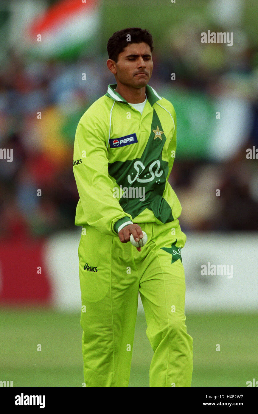 ABDUL RAZZAQ PAKISTAN 08 June 1999 Stock Photo - Alamy