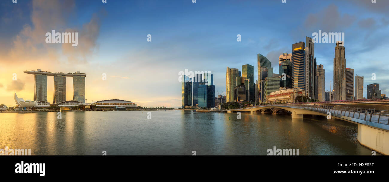 Singapore Skyline and view of Marina Bay Stock Photo - Alamy