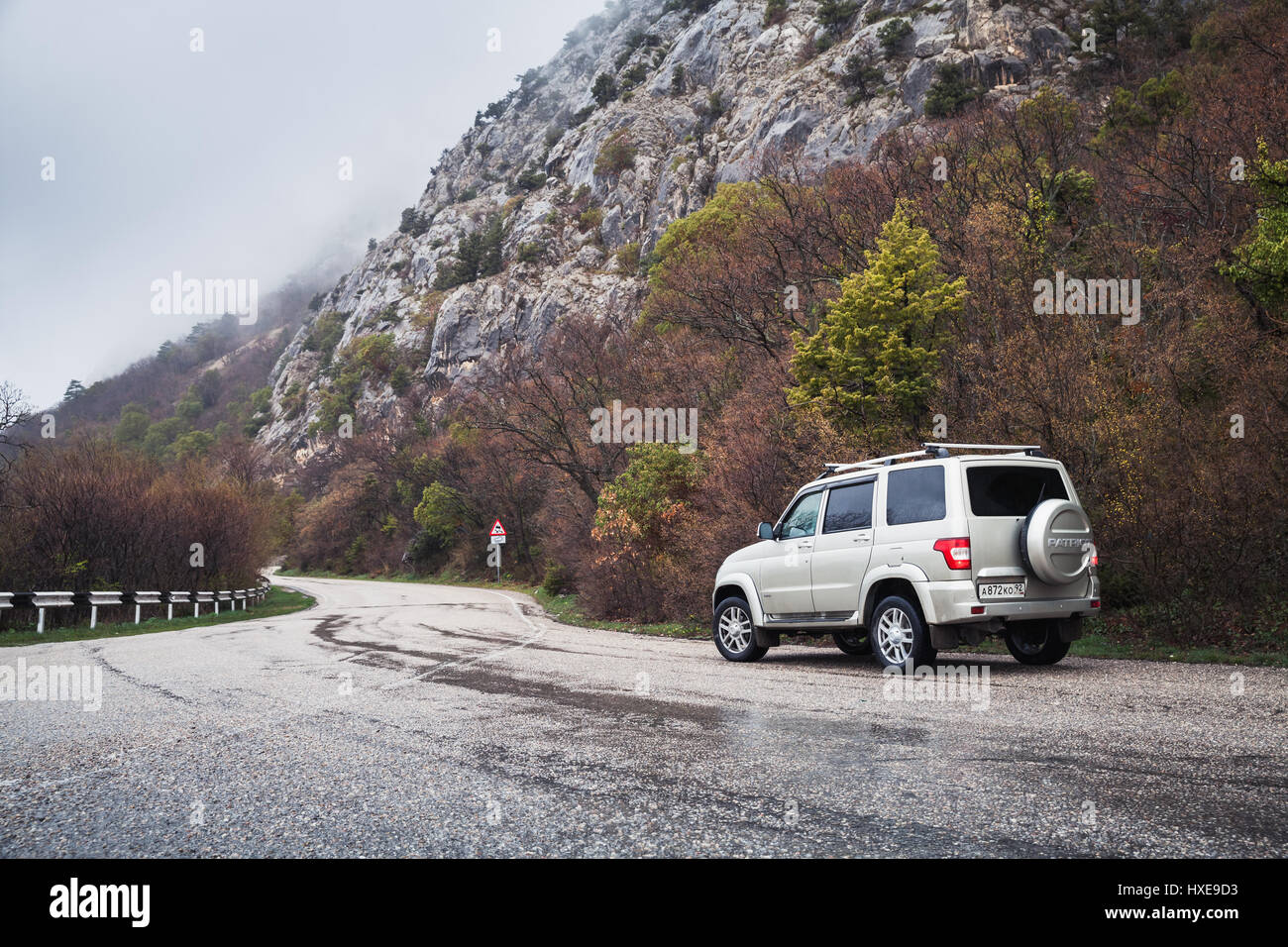 Novorossiysk, Russia - March 26, 2017: UAZ Patriot or UAZ-3163 on the mountain road, mid-size SUV produced by UAZ division of SeverstalAvto in Ulyanov Stock Photo