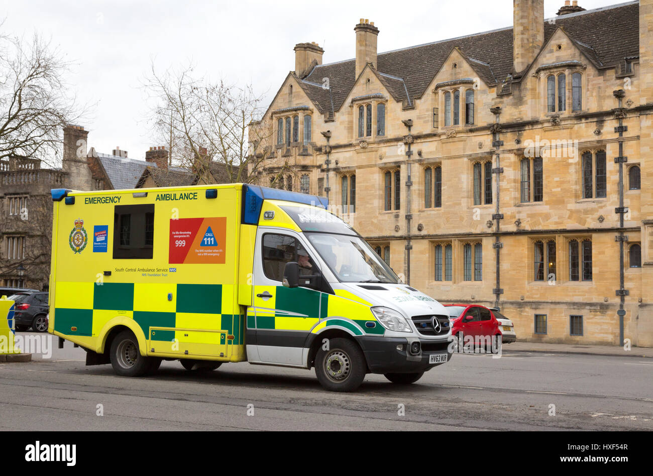 Ambulance UK, - Emergency ambulance on stand by in Oxford, UK Stock Photo