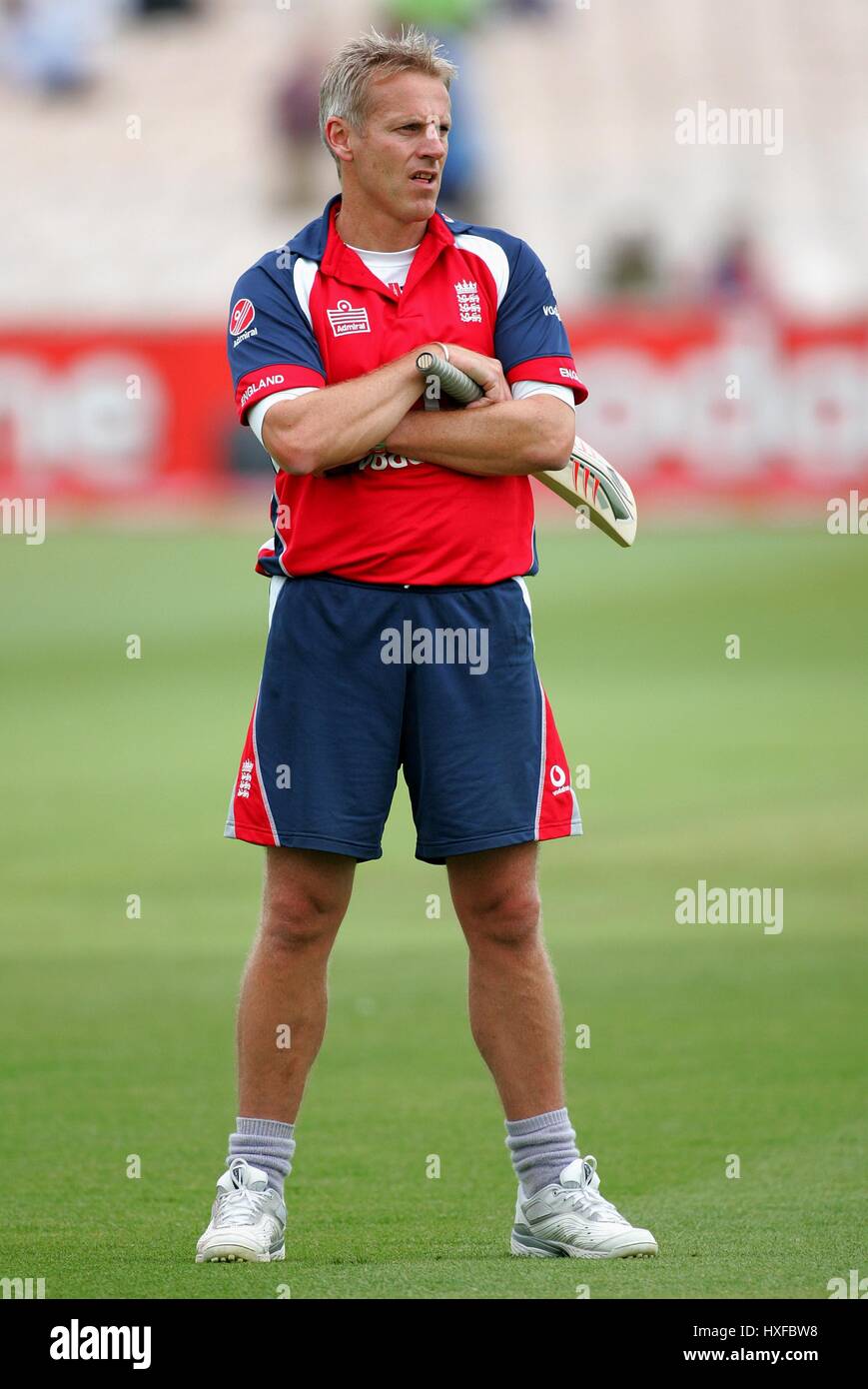 BRIAN MOORES ENGLAND CRICKET COACH OLD TRAFFORD MANCHESTER ENGLAND 08