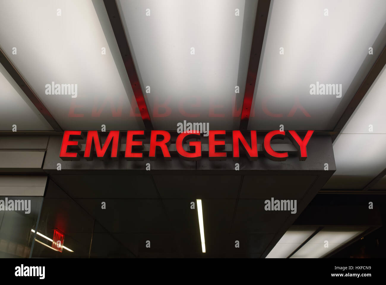 Emergency room neon sign Stock Photo