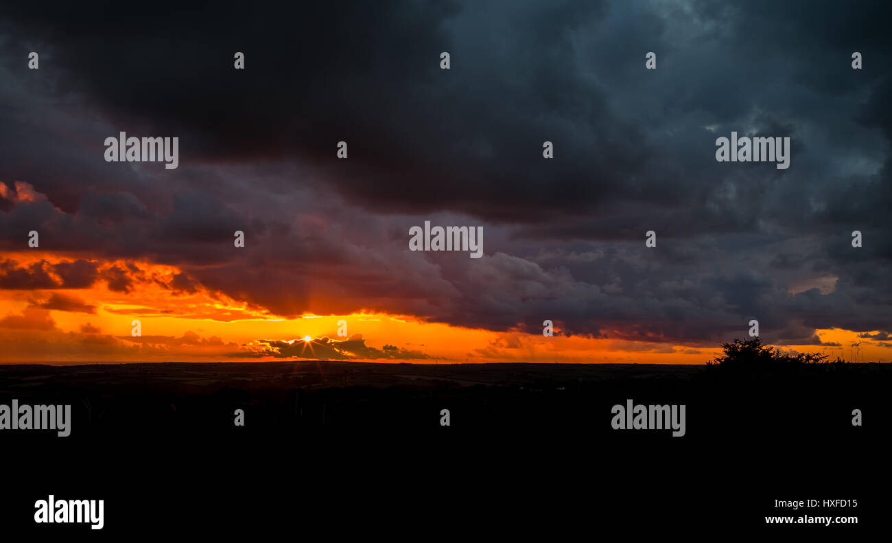 Dark stormy landscape hi-res stock photography and images - Alamy