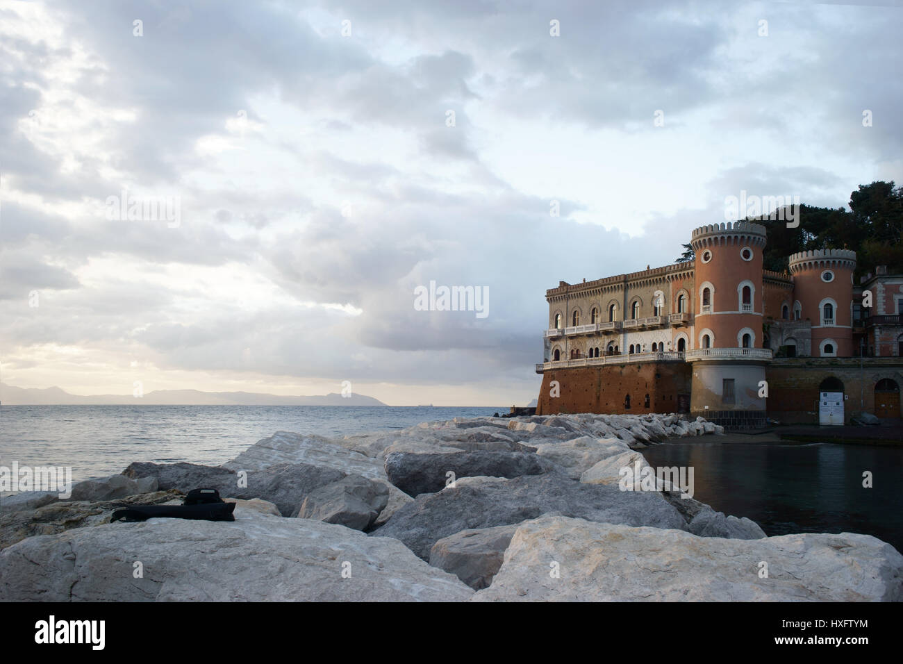 Riva Fiorita Posillipo High Resolution Stock Photography and Images - Alamy