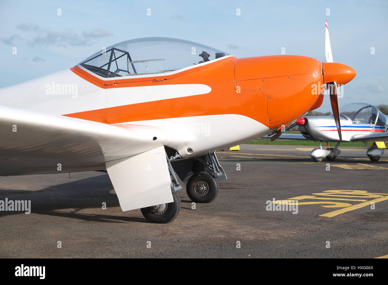 Schleicher ASK 16 built in the 1970s features a fully